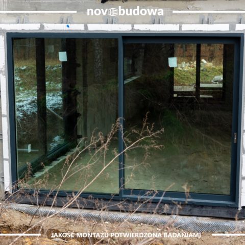 Realizacje Novobudowa: montaż okien na budowie Kłaj